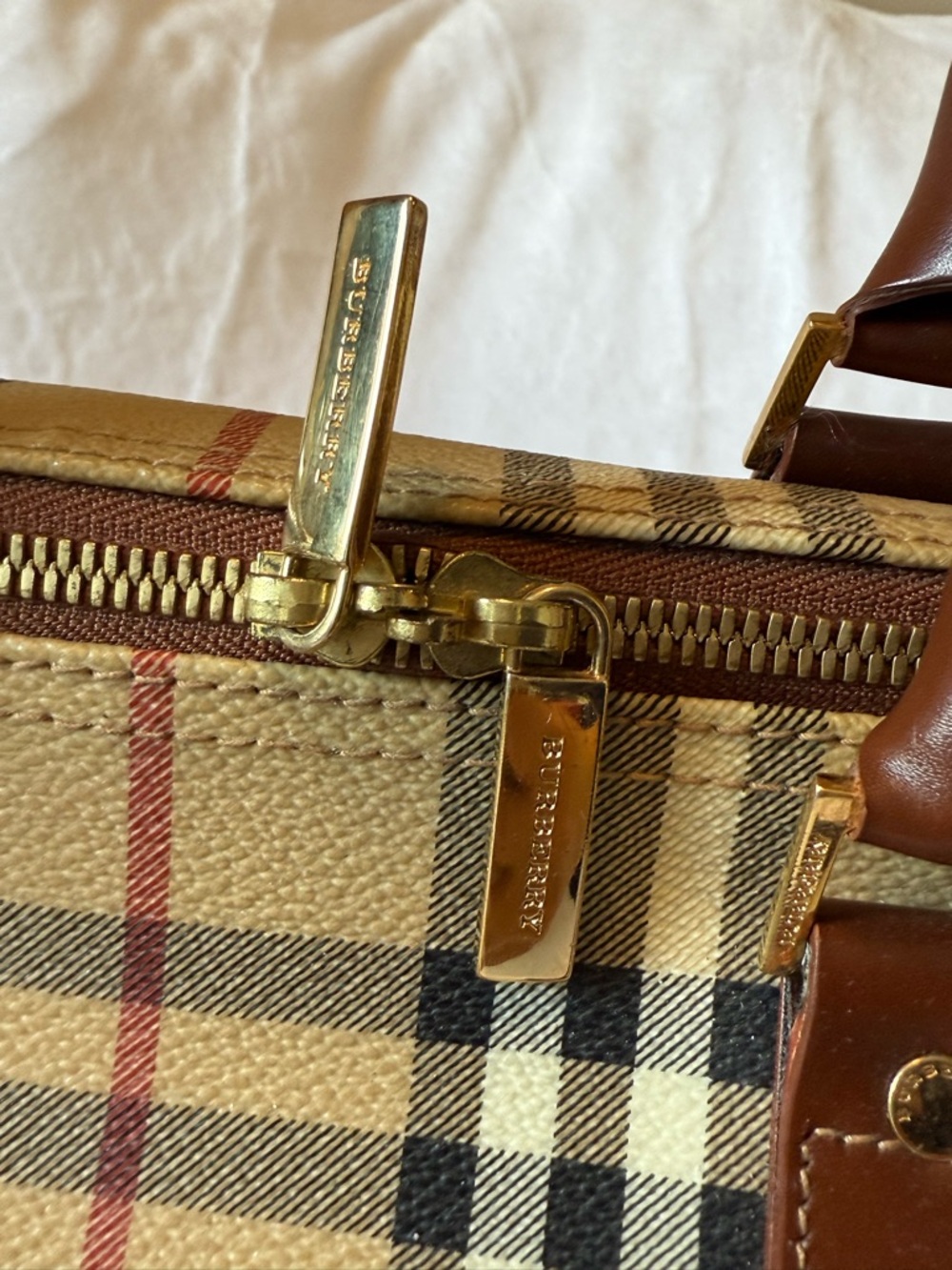 BURBERRY Haymarket Check Holdall Duffle Bag. Lightly used. PVC Coated Canvas - Picture 10 of 16